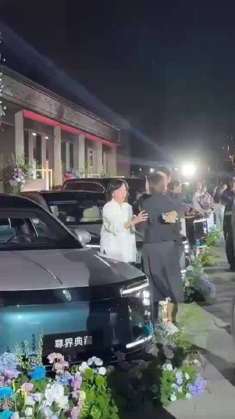 刘嘉玲袁弘十年后再聚，热聊期待重启我们来了