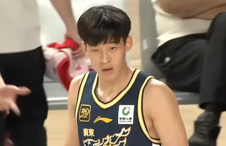 5进5出！广东男篮阵容迎变动：老队长周鹏回归，前国手转投同曦
