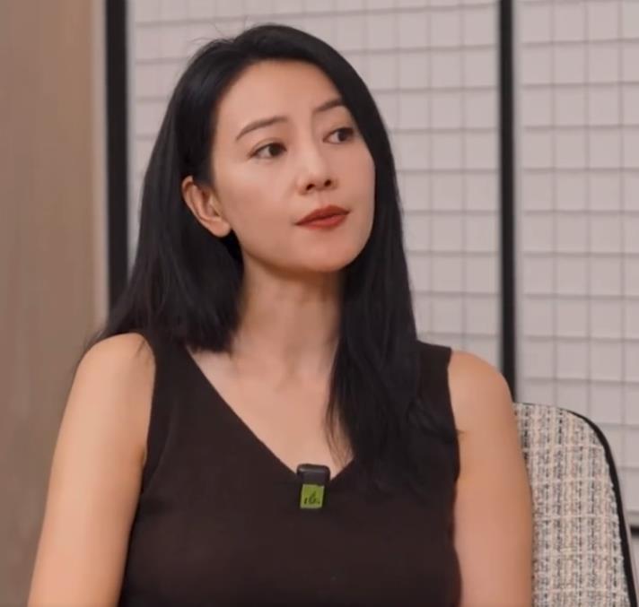 高圆圆首谈自己身后事安排，称“少给女儿找麻烦，跟该告别的人告别，不办吊唁仪式”