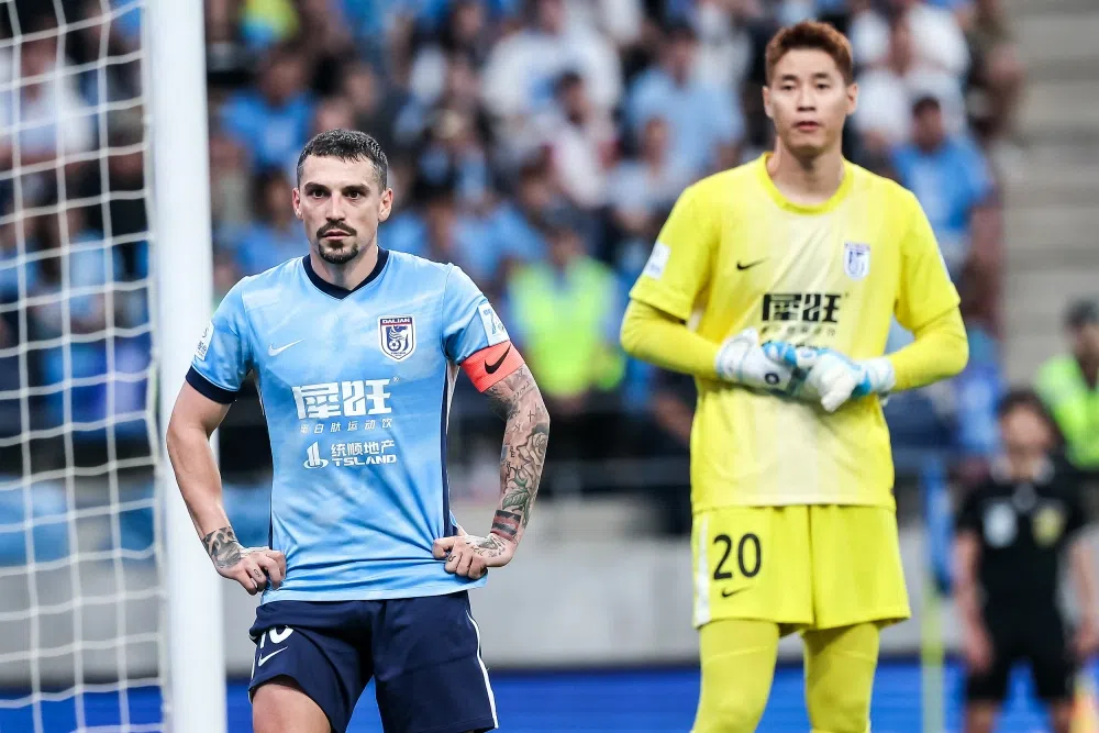 上海申花遭淘汰！足协杯：英博1-0晋级4强，黄子豪、米内罗染红