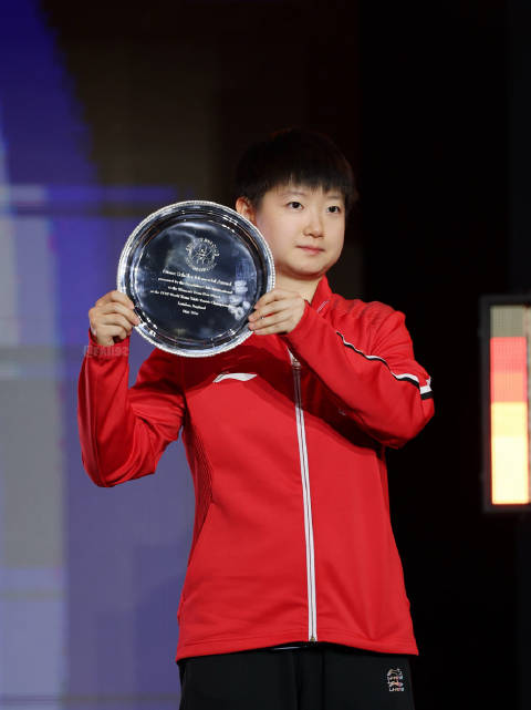 太有分量了！孙颖莎入选2026版五年级《体育与健康》教科书…
