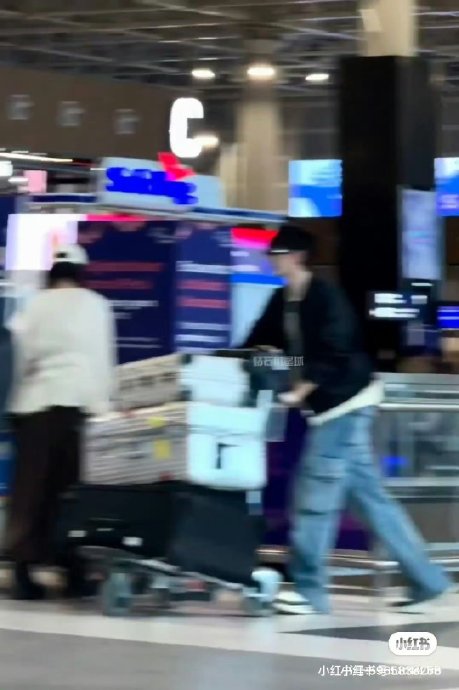 邓为花少路透显型男，性格软糯话不多