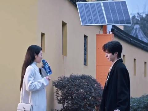 这也太甜了吧 自然到不像是演的 看都要笑出来了