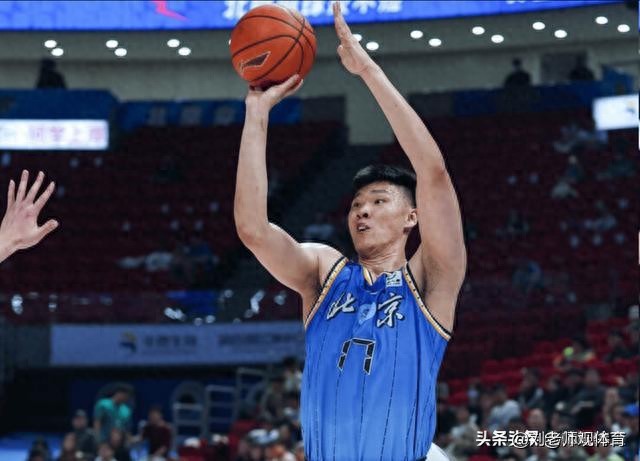 10中1！600万顶薪先生打夏季联赛都这水平，许利民弃用他真不冤