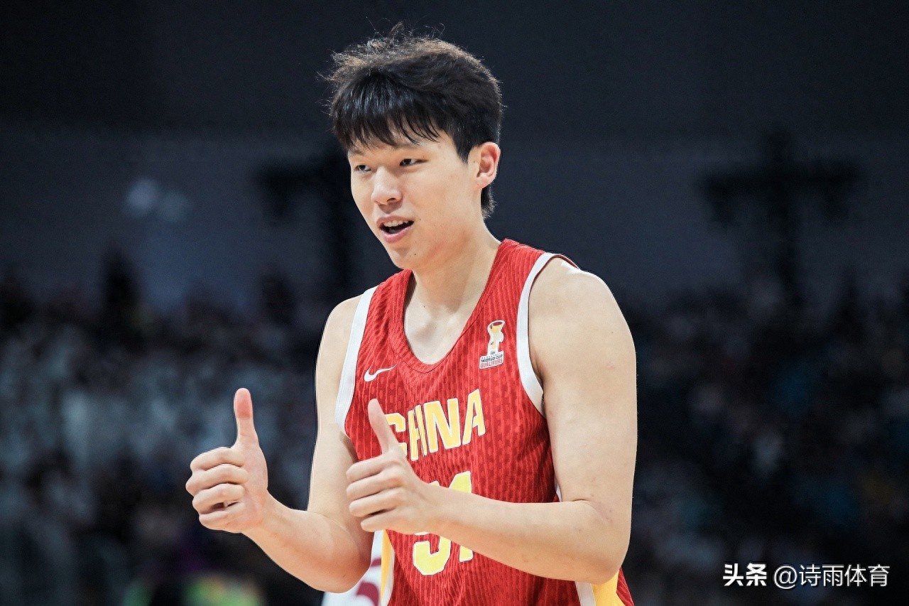 杨瀚森离队后，男篮中锋该选谁？周琦首当其冲，还有2人可当大任