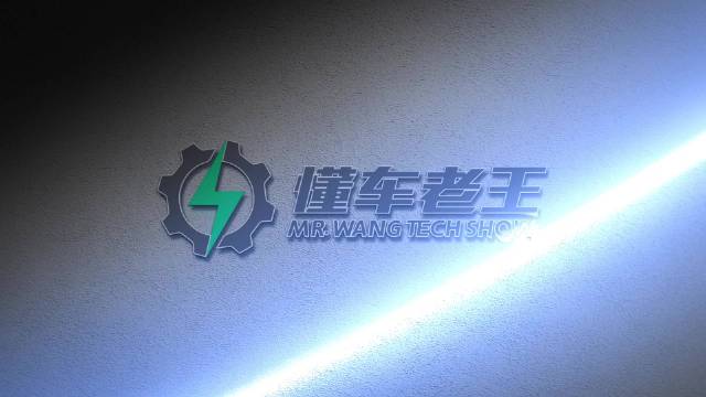 蔚来ES9搭五层香槟塔过弯滴水不漏