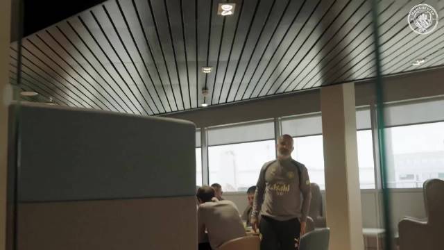 欢迎加盟曼城，伊莱曼·恩迪亚耶！ 消息源：ManCity