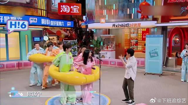 秦霄贤为了高圆圆，直接当众放水，高瀚宇瞬间看呆！