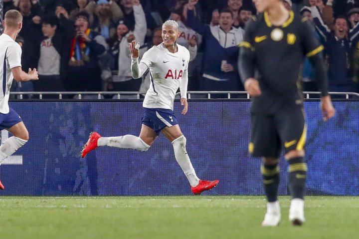 TA：特拉布宗报价里沙利松失败，土超引援截止日还剩一天
