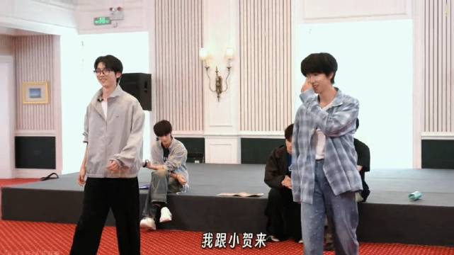 樱樱主动选他给老马高兴的呀，一遇到樱妹就兴奋的不行