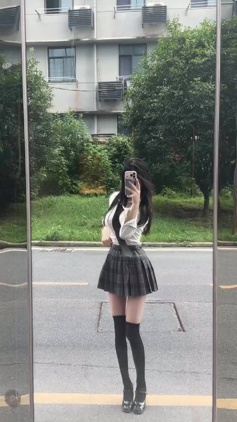 第一次玩微博，原创视频搬运请经过允许，谢谢！