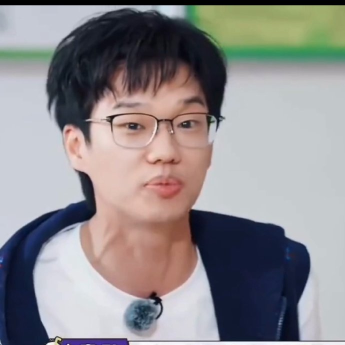 李飞吐槽左航没判断力，反遭狼人反杀出圈