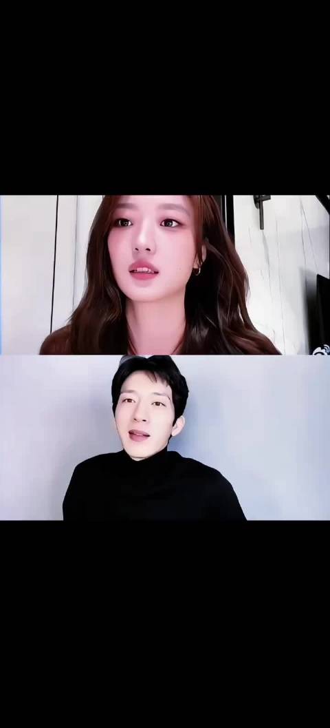 孙千直播状态松弛自然，与井柏然同框化学反应足