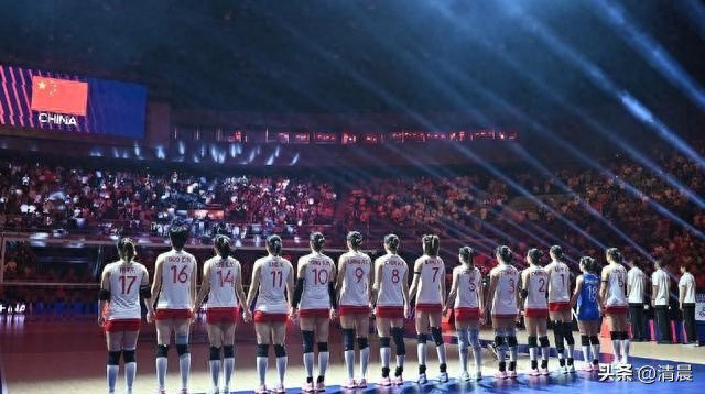 赵勇“大洗牌”！中国女排名单出炉，7人退出，朱婷、李盈莹缺席