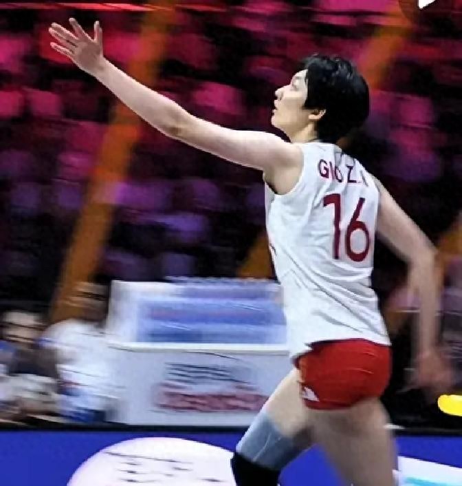 朱婷进不了国家队：女排真正问题，不在赵勇一人！想起当年郎平