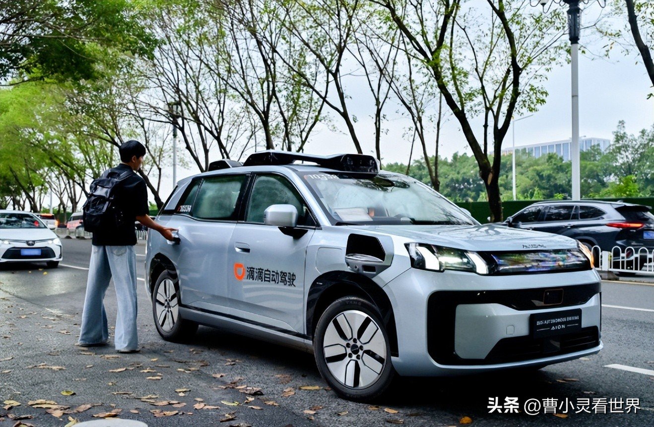 网约车的冲击真来了？滴滴Robotaxi新款悄悄上线，成本比人低三成