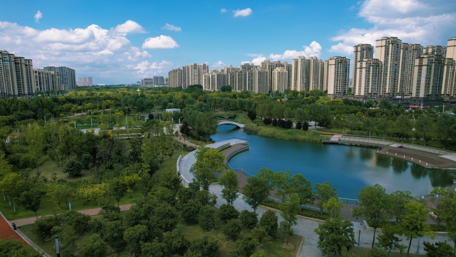 一城焕新景,岁月启新章 一城焕新景,岁月启新章