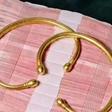 孙女趁爷爷熟睡盗走2万现金和一枚金镯:“他们一定会原谅我,这是我家私事!”爷爷奶奶拒绝谅解,法院判了 孙女趁爷爷熟睡盗走2万现金和一枚金镯:“他们一定会原谅我,这是我家私事!”爷爷奶奶拒绝谅解,法院判了