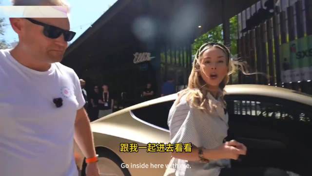 实拍特斯拉Cybercab无人出租车，没方向盘没刹车，科技感十足