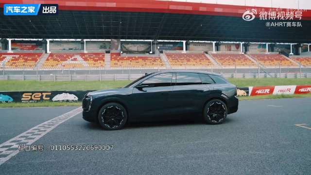 奥迪E7X原厂量产车郑州赛道实测