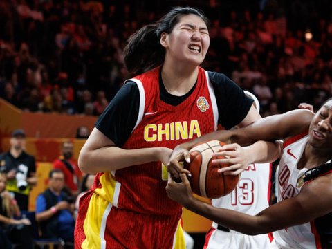 美国女篮热议张子宇:身高有优势+手感很柔和 继续进步能打WNBA 美国女篮热议张子宇:身高有优势+手感很柔和 继续进步能打WNBA
