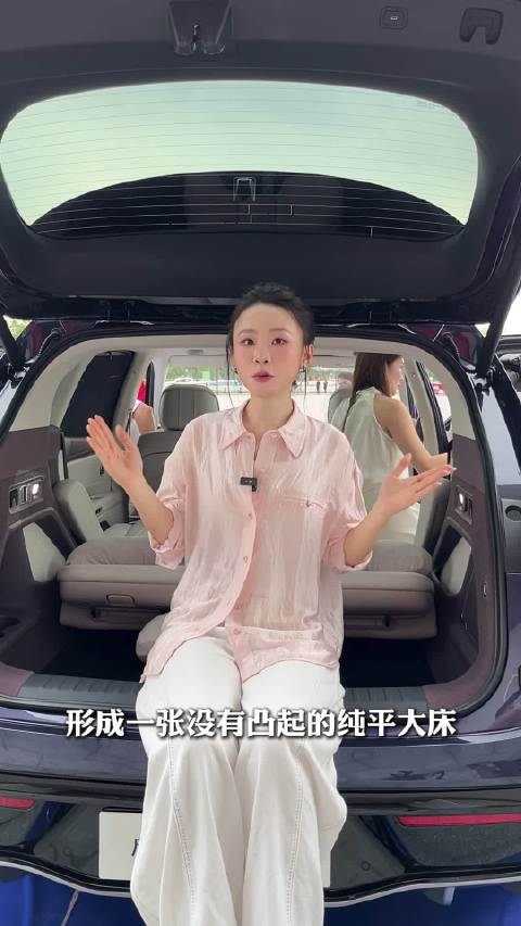 太卷了！广东人买车开始看床了
