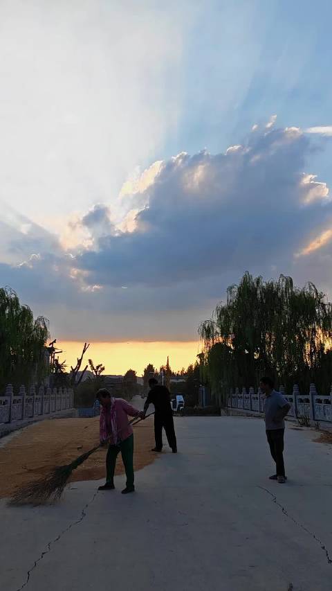郎平：让我们真正慢下来，以慢的角度来看这个世界，以慢的角度来看自己！