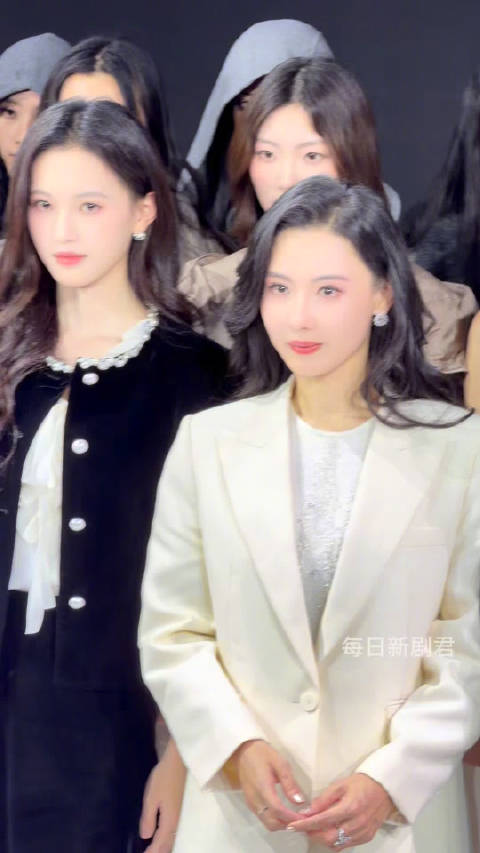张柏芝沈羽洁神级同框！时尚度拉满 浓颜骨相美女太能打了
