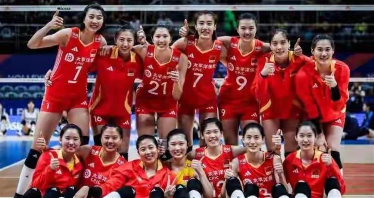 女排大名单正式出炉！赵勇留任，7人退出，朱婷、李盈莹缺席