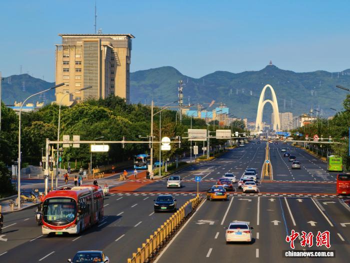 北京91岁“大一路”公交线路西延至首钢园