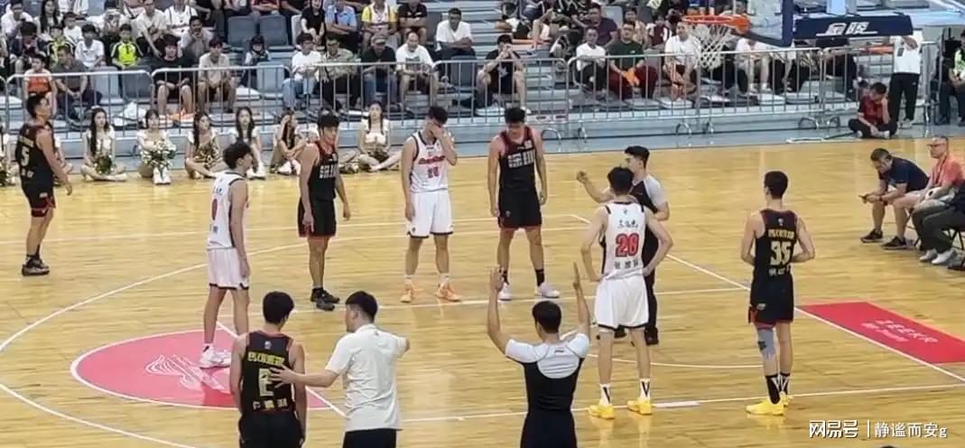 广东热身赛81 89负深圳，年轻锋线连续失误成输球缩影