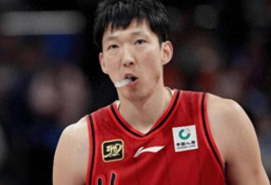 周琦这回尴尬了！中国男篮官宣亚运会名单中，竟然没有他！