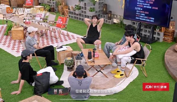 曾辉享受一对一，孙楠享受三碗饭，张彬彬享受插嘴：晚上轮到我磨了