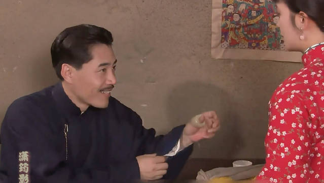 白景琦放下身段跑到乡下，窝窝头配大腌萝卜吃得大呼过瘾｜大宅门
