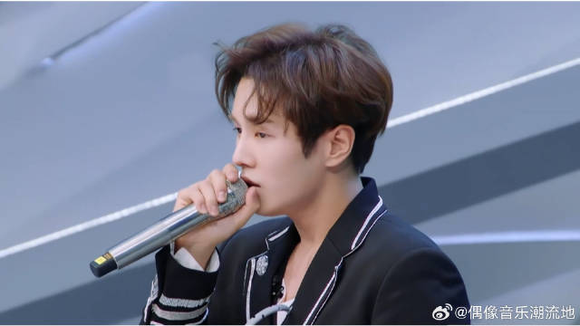 李汶瀚太争气，李荣浩亲自教他唱歌，他很快就掌握！