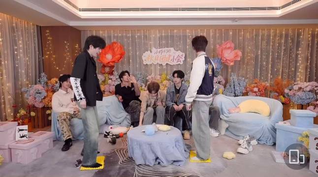 跟我家核武器大受主玩就是要被扰乱心神