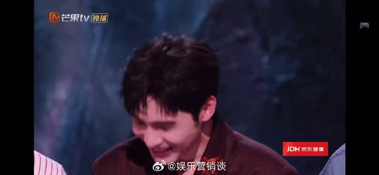 朱丹眼光好准！一句话夸出张彬彬满满的舞台魅力，直接把人夸到脸红发烫