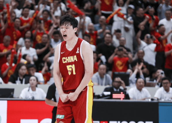 杨瀚森国家队表现出色不能增加在开拓者出场时间，易建联就是例子