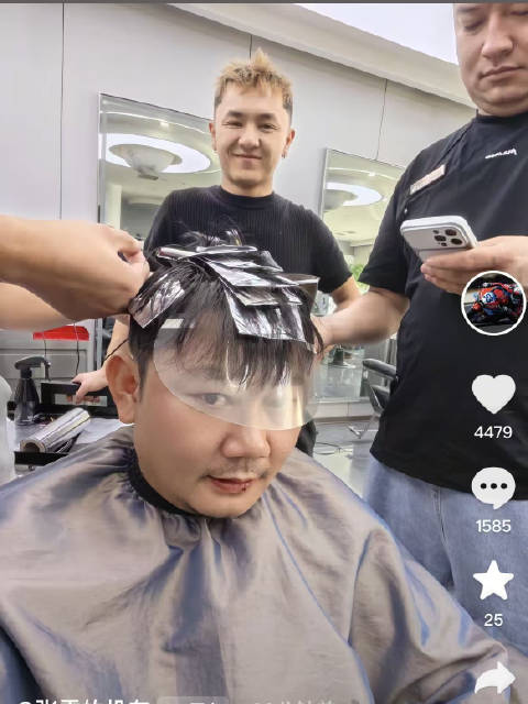 张雪换发型回应网友催剪