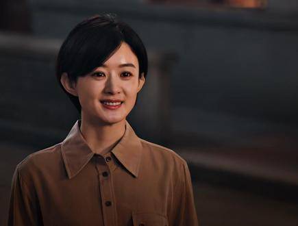 纵使再刚毅的她，面对双亲亦会悄然卸下所有铠甲 被小城大事里的女性力量震撼