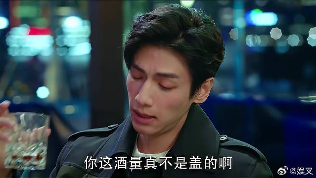 下属发微信，让总裁救场，这酒量真不是盖的