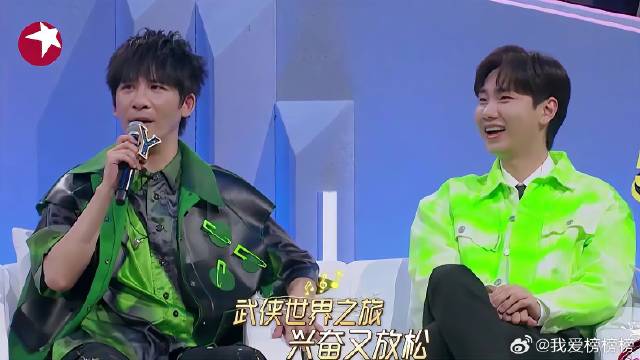 听歌听得太嗨，大张伟打趣表示自己就喜欢被揍