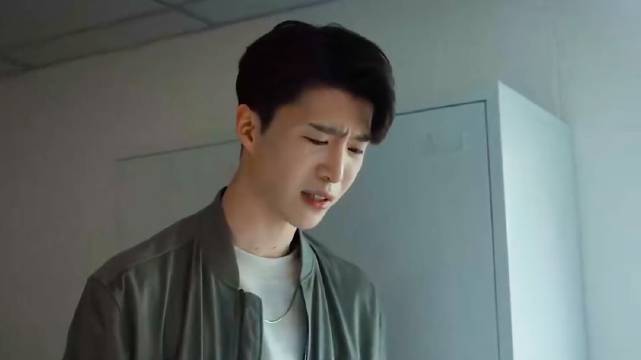 曾少年范丞丞关晓彤等主演异地深情难敌现实权衡