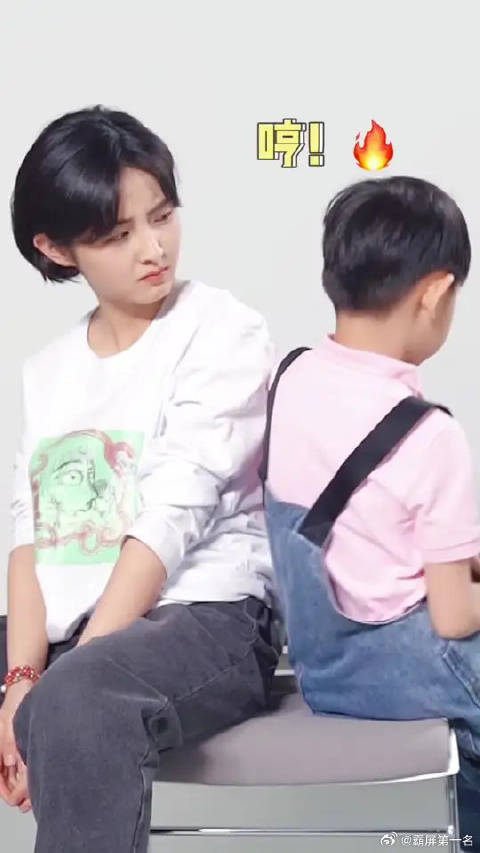 姐弟拌嘴日常，长象鼻子的弟弟也太可爱啦