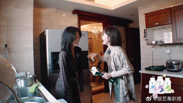 秦岚辛芷蕾“倚老卖老” 一干活就找赵昭仪：让妹妹干活