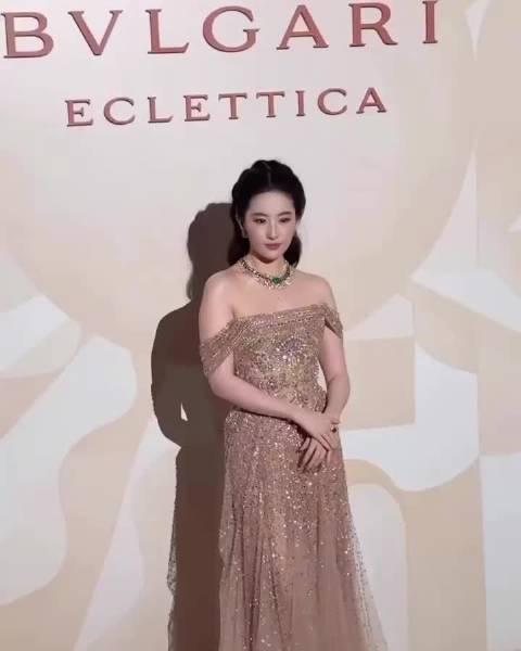 宝格丽万象艺境晚宴上海举行，刘亦菲压轴吴磊蔡依林亮相