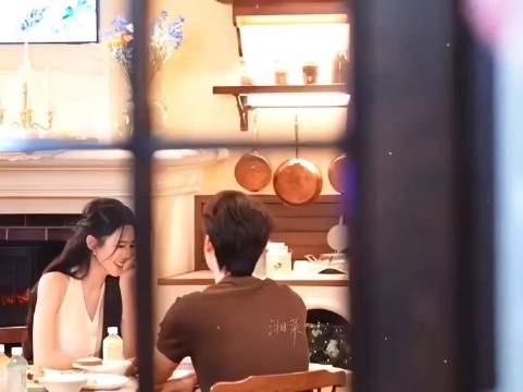 年上成熟男的吸引力，简直让人怦然心动！