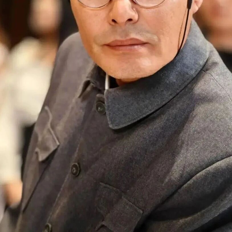 55岁男演员拍戏期间时在出租屋意外离世！曾参演《觉醒年代》等多部影视作品