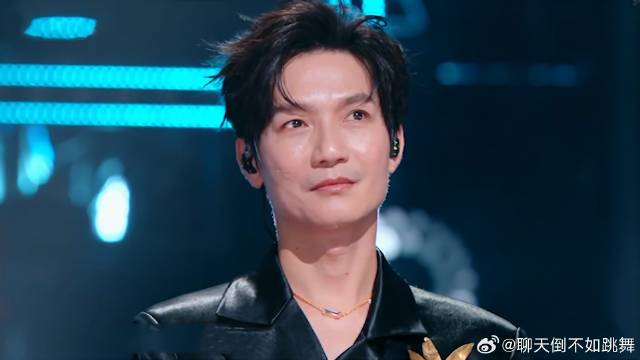 杨坤点评陈楚生，这次尾音处理的太好，比原唱还好听！