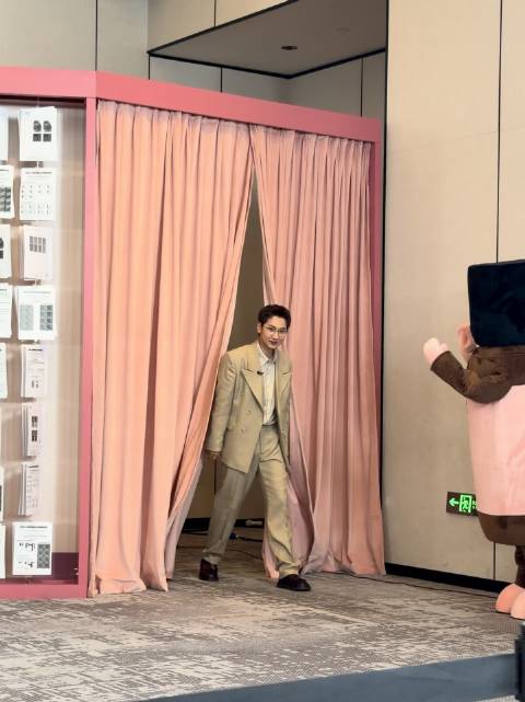 现场感受与演唱会截然不同